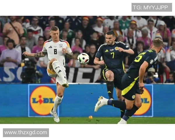 全球知名足球明星及其精彩瞬间图片详解 全球知名足球明星及其精彩瞬间图片详解